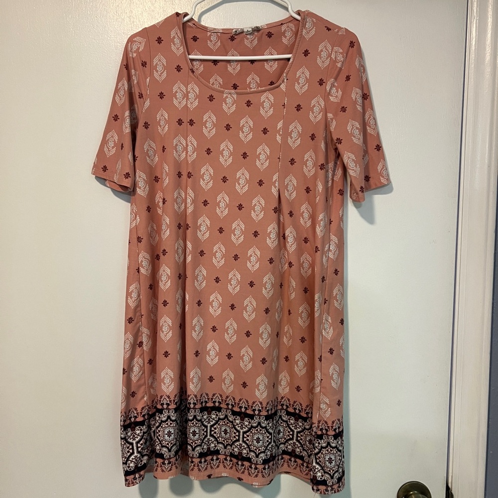 Pink rose women’s medium dress.